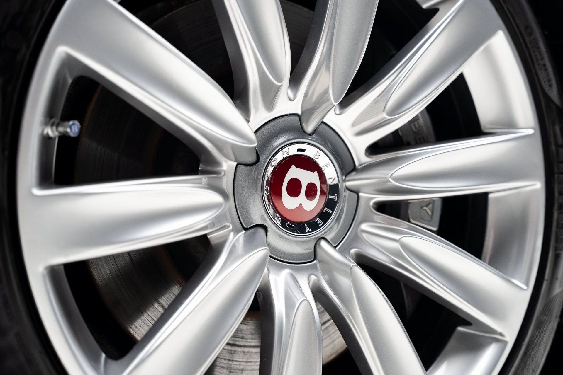 Used 2016 Bentley Flying Spur V8 AWD/4WD image 22