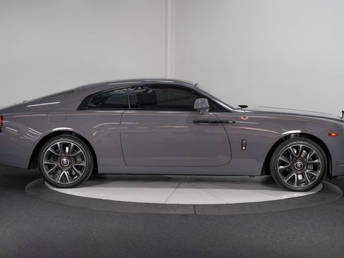 Used 2018 Rolls-Royce Wraith image 11