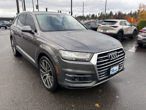 Used 2019 Audi Q7 3.0T Premium Plus w/ Premium Plus Package image 3