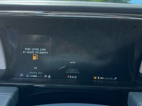 Used 2018 Lincoln Navigator Black Label AWD/4WD image 11