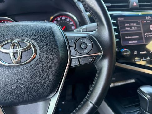 Used 2018 Toyota Camry XSE FWD image 24