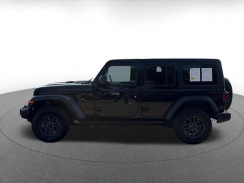 Used 2025 Jeep Wrangler Unlimited Sport AWD/4WD image 8