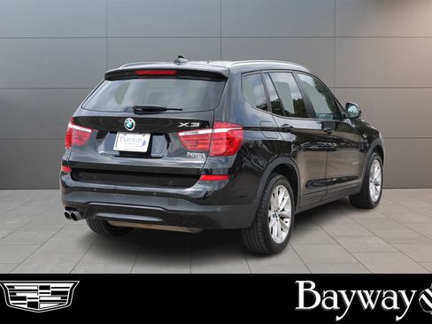 Used 2017 BMW X3 sDrive28i image 5