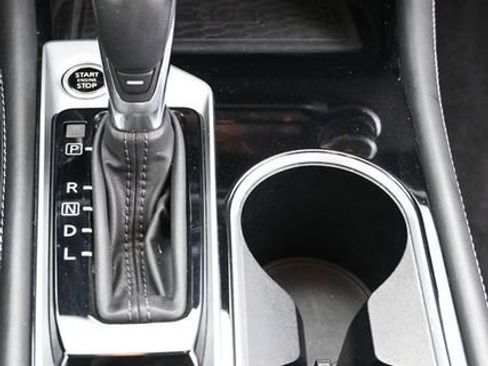 Used 2023 Nissan Altima 2.5 SL AWD/4WD image 16