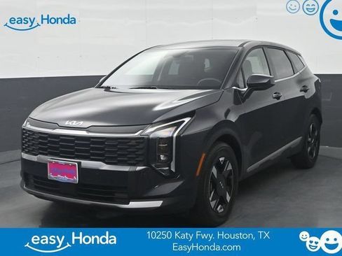 Used 2026 Kia Sportage LX FWD image 1