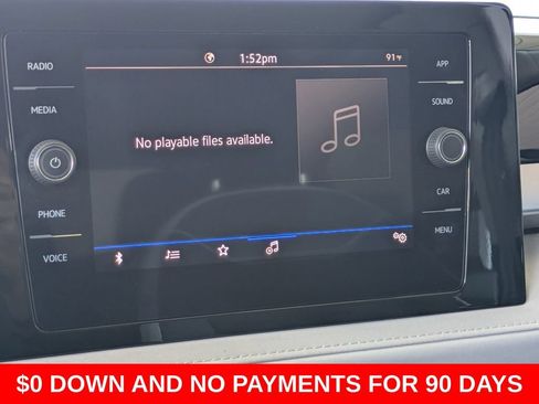 Used 2025 Volkswagen Taos SE FWD image 18