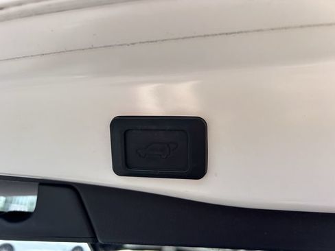 Used 2019 Toyota RAV4 Limited w/ Cold Weather Package FWD image 38