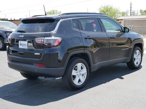 Used 2022 Jeep Compass Latitude w/ Convenience Group AWD/4WD image 4