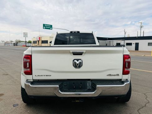 Used 2022 RAM 3500 Limited AWD/4WD image 3