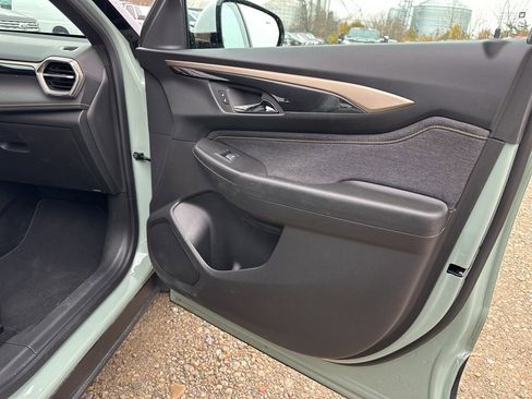 Used 2025 Chevrolet TrailBlazer ACTIV w/ Convenience Package image 23