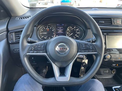 Used 2018 Nissan Rogue S image 21