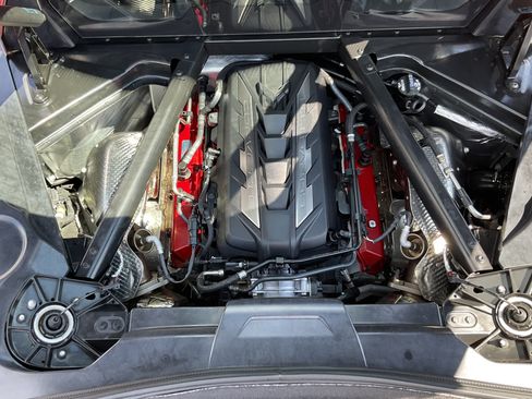 Used 2022 Chevrolet Corvette Stingray Coupe w/ Z51 Performance Package RWD image 29