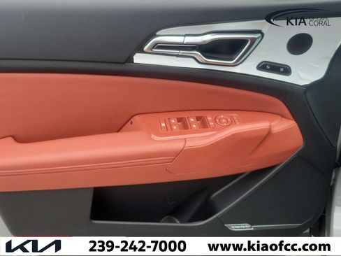 New 2026 Kia Sportage SX FWD image 22