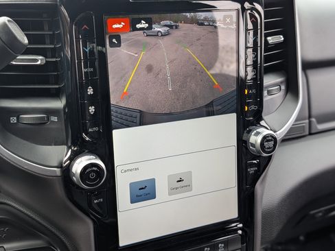 Used 2024 RAM 2500 Big Horn w/ Night Edition image 27