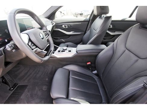 Used 2025 BMW 330i xDrive Sedan image 6