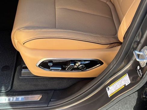 New 2025 Jeep Grand Cherokee Summit image 10