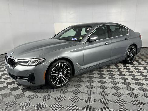 Certified 2023 BMW 540i xDrive w/ Premium Package AWD/4WD image 7