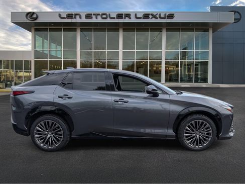Certified 2023 Lexus RZ 450e Premium w/ Accessory Package (2T) AWD/4WD image 2