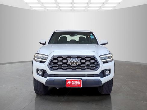 Used 2021 Toyota Tacoma TRD Off-Road w/ Technology Package AWD/4WD image 2