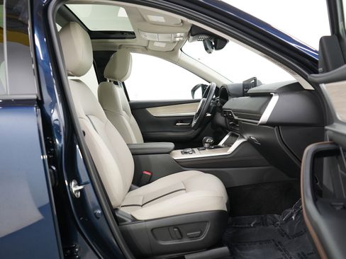 Certified 2025 MAZDA CX-90 Plug-In Hybrid w/Premium Sport image 11