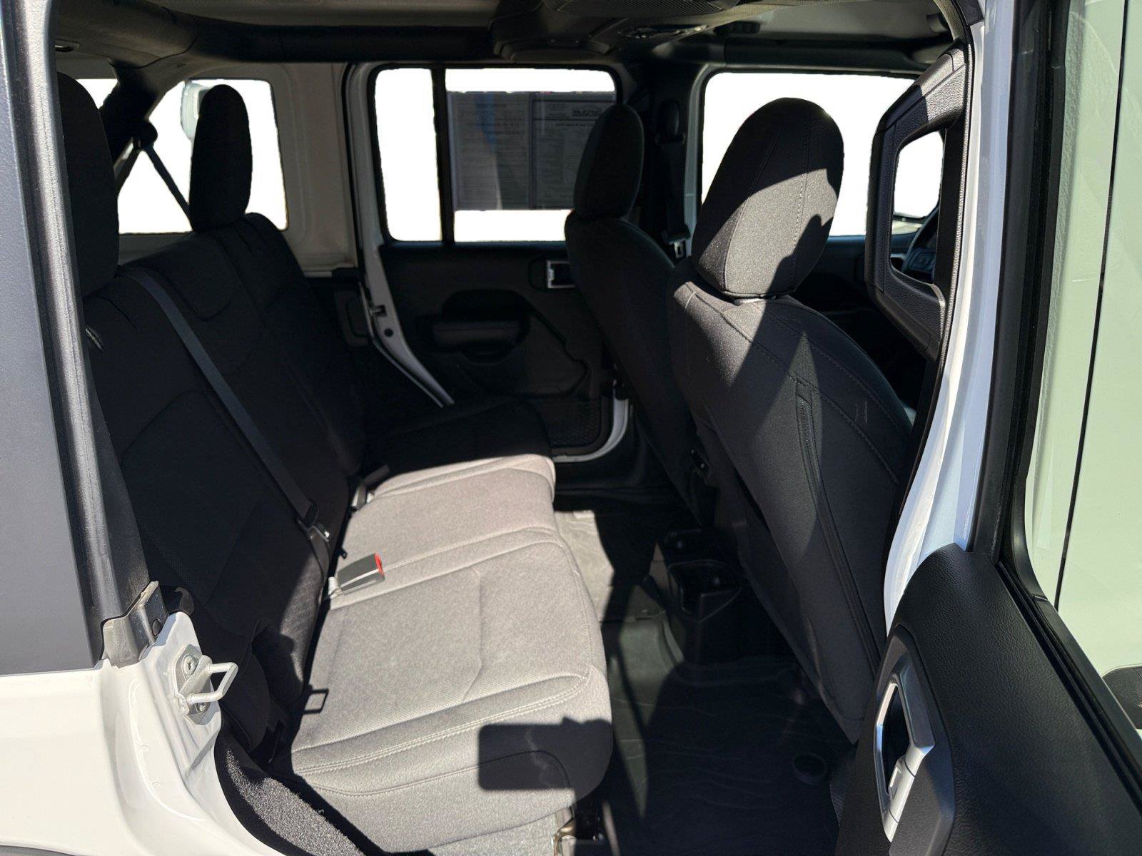 Used 2023 Jeep Wrangler Unlimited Sport AWD/4WD image 22
