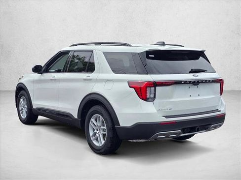 New 2026 Ford Explorer Active w/ Active Comfort Package RWD image 8