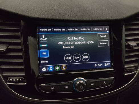 Used 2018 Chevrolet Trax LT w/ Sun & Sound Package FWD image 25