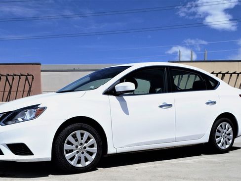 Used 2018 Nissan Sentra S FWD image 1