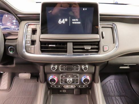 Used 2024 GMC Yukon AT4 image 14