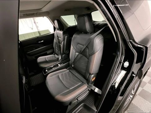 Used 2022 Nissan Pathfinder Platinum AWD/4WD image 25