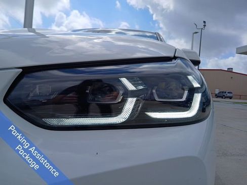 Used 2024 BMW X4 xDrive30i w/ Premium Package image 4