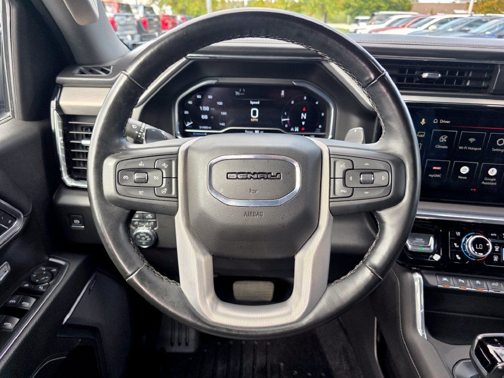 Certified 2025 GMC Sierra 1500 Denali w/ Technology Package AWD/4WD image 16