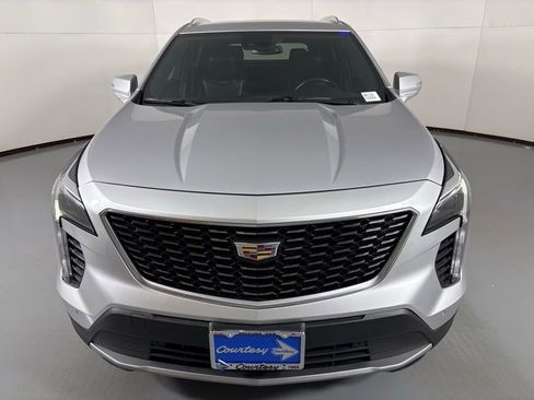 Used 2022 Cadillac XT4 Premium Luxury w/ Safety Alert Package image 3