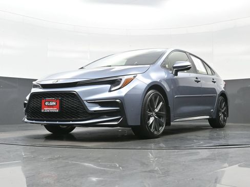 Used 2025 Toyota Corolla SE w/ SE Premium Package AWD/4WD image 28