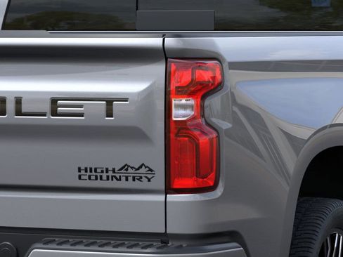 New 2026 Chevrolet Silverado 1500 High Country AWD/4WD image 12
