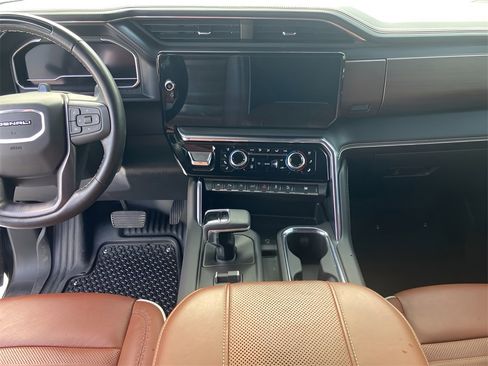 Used 2024 GMC Sierra 1500 Denali Ultimate image 21