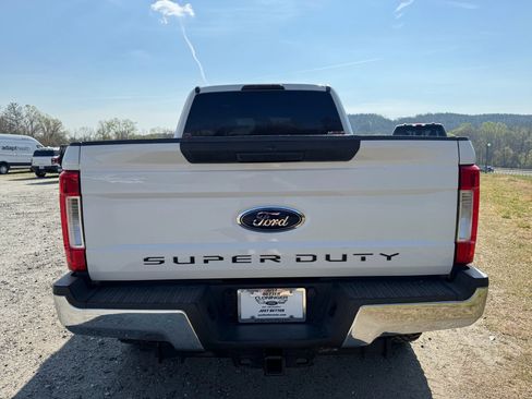 Used 2018 Ford F250 XLT image 7