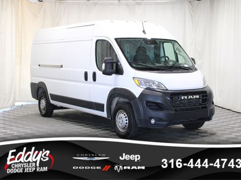 Used 2025 RAM ProMaster 2500 w/ Convenience Group FWD image 1