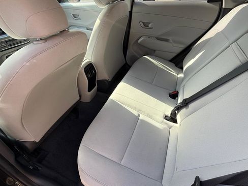 Used 2025 Hyundai Kona SEL image 19