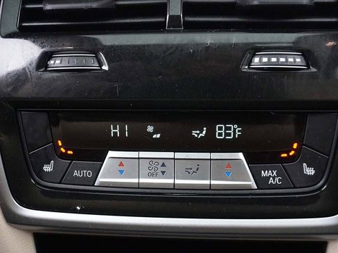 Used 2022 BMW X5 xDrive40i w/ Premium Package AWD/4WD image 63