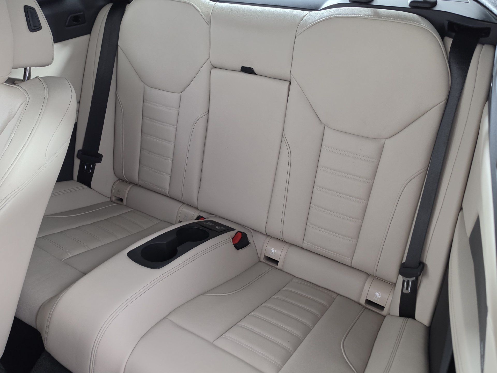 Used 2026 BMW 430i Convertible w/ M Sport Package RWD image 5