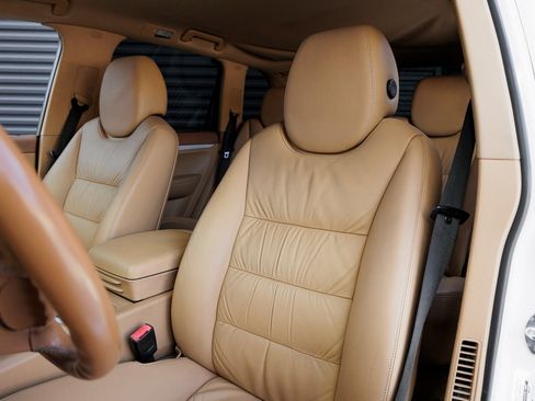 Used 2008 Porsche Cayenne S image 5