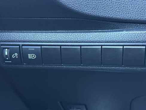 Used 2024 Toyota Corolla LE image 28