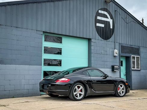 Used 2007 Porsche Cayman S RWD image 9