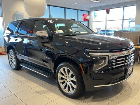 Used 2025 Chevrolet Tahoe Premier image 5