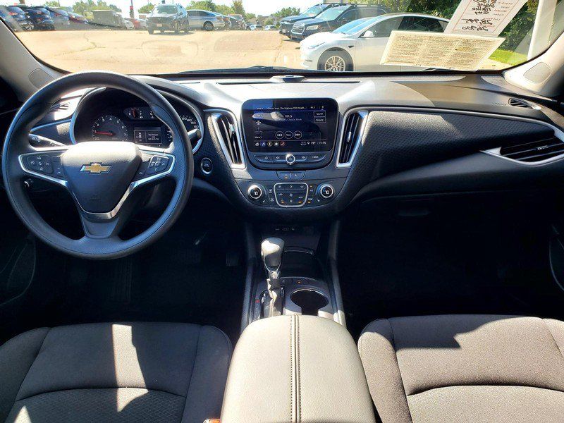 Used 2024 Chevrolet Malibu LT FWD image 8