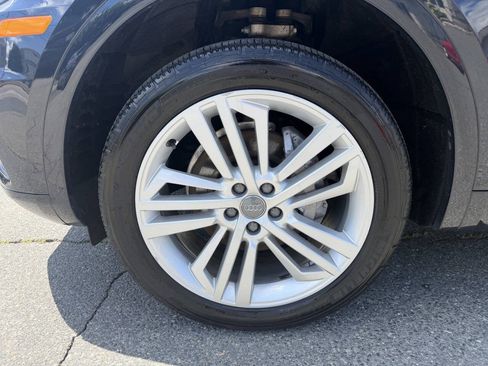 Used 2018 Audi Q5 2.0T Premium Plus AWD/4WD image 12