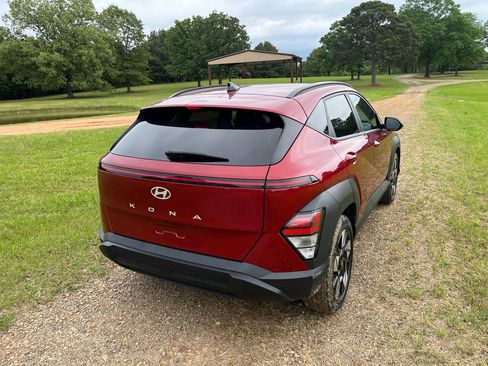 Used 2025 Hyundai Kona SEL FWD image 8