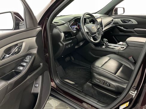 Used 2023 Chevrolet Traverse LT w/ LPO, Floor Liner Package AWD/4WD image 11