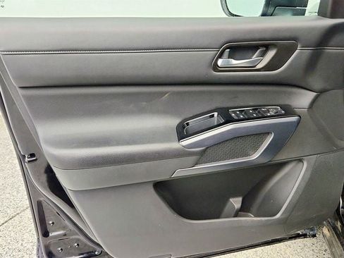 Used 2023 Nissan Pathfinder SL w/ SL Premium Package AWD/4WD image 11